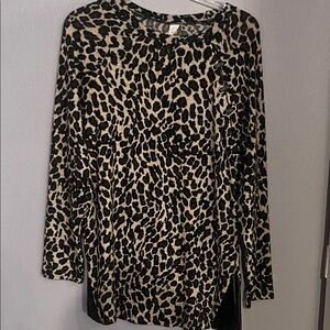 Women’s top size 2XL